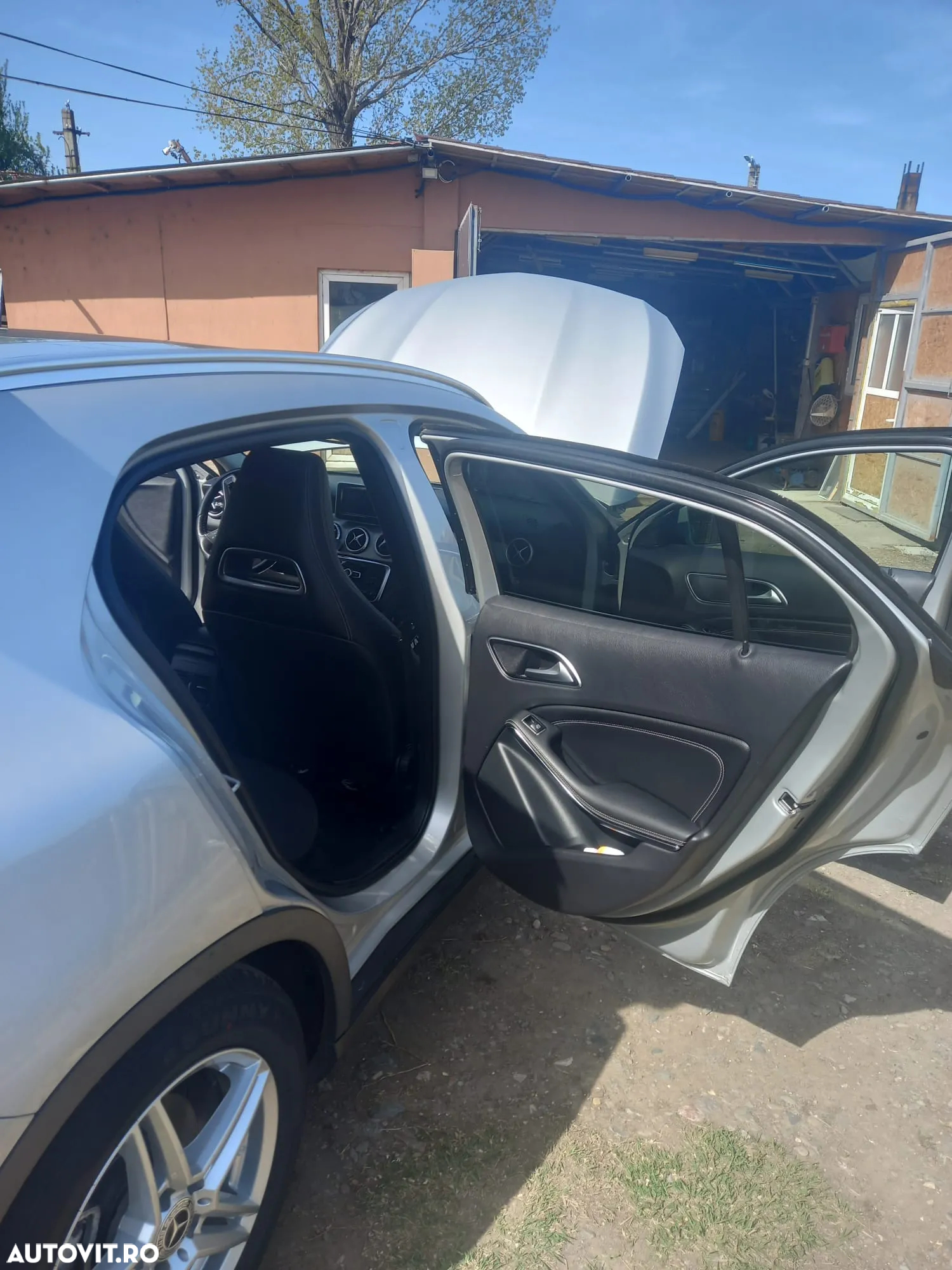 Mercedes-Benz GLA 200 d 4MATIC Aut. - 8