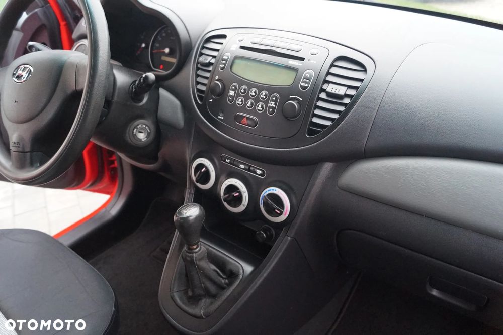 Hyundai i10 1.1 Base - 12