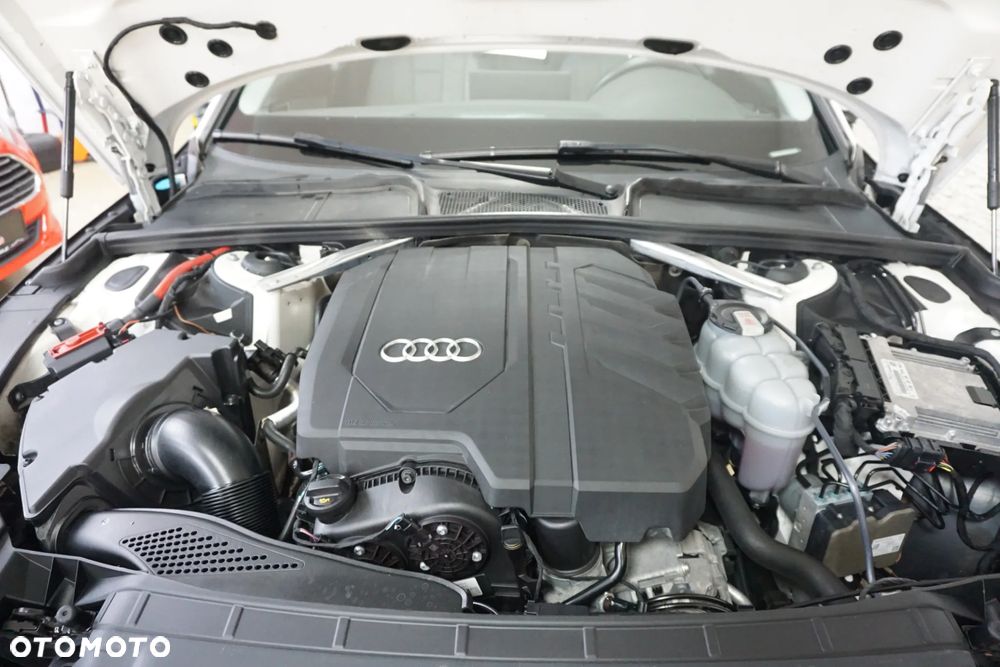 Audi A4 Avant 40 TFSI quattro S tronic - 15