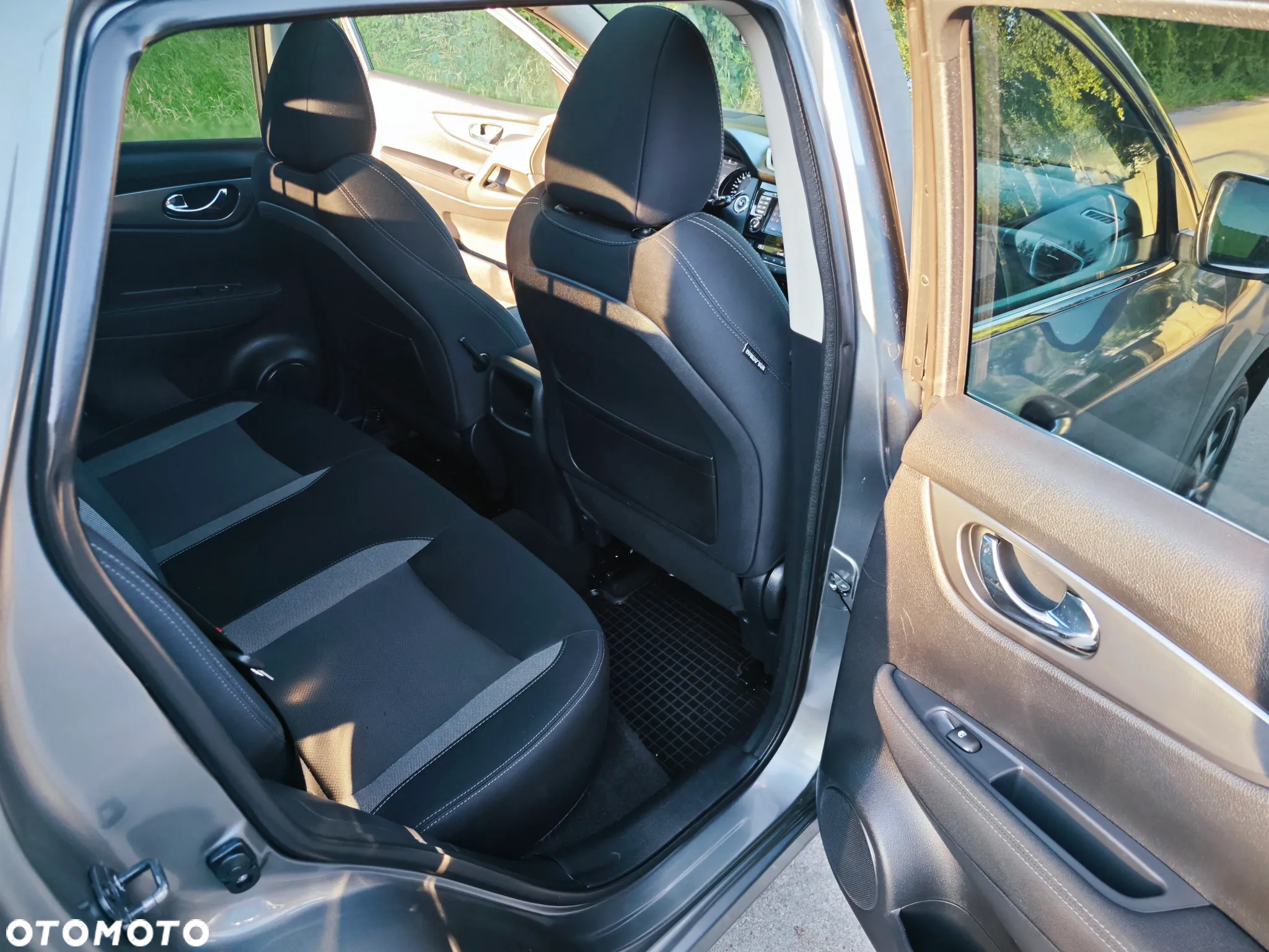 Nissan Qashqai 1.6 DCi 4x4 N-Connecta EU6 - 21