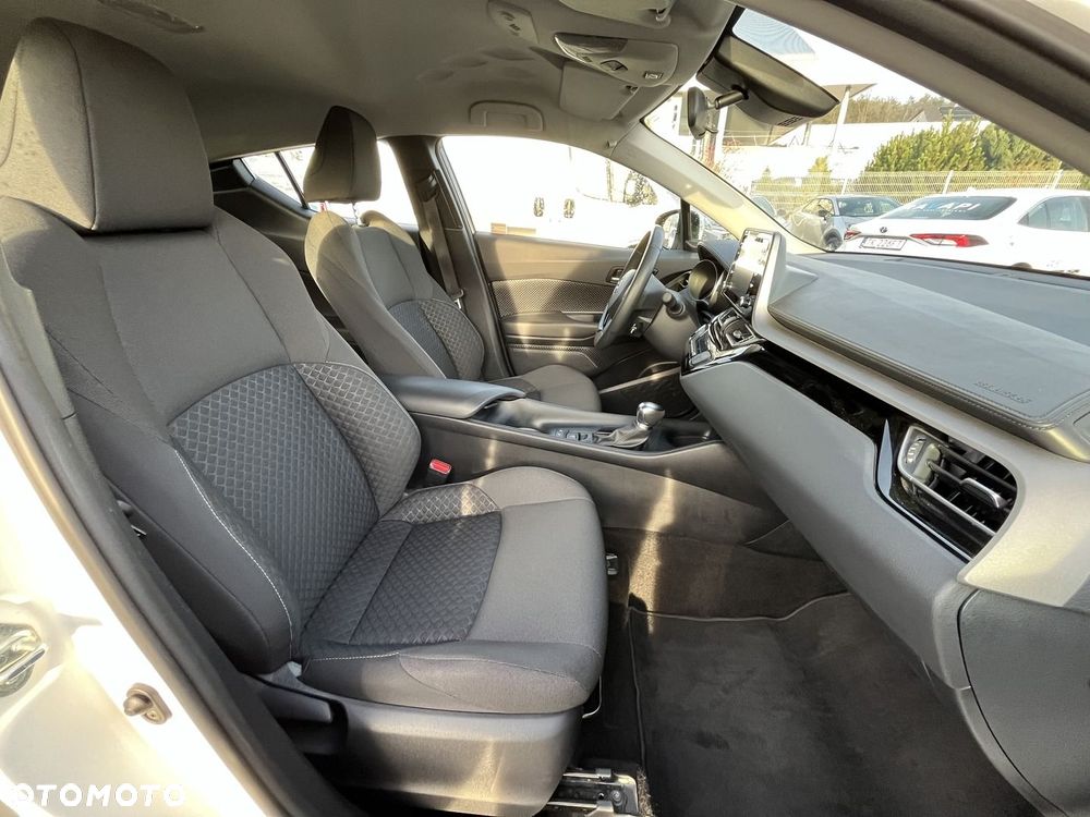 Toyota C-HR 1.8 Hybrid GPF Comfort - 33