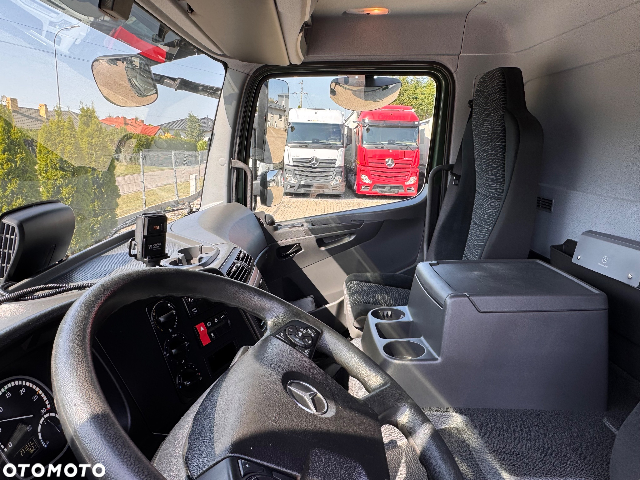 Mercedes-Benz ATEGO - 24
