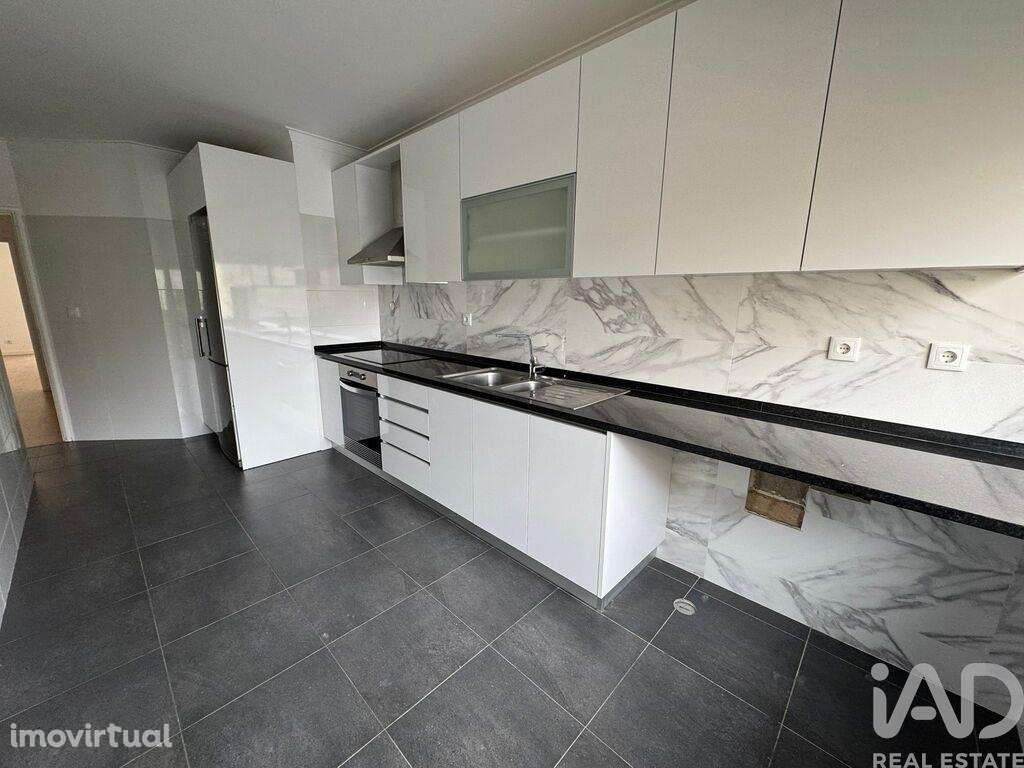 Apartamento T3 em Cacém e São Marcos de 115 m2 - Grande imagem: 2/13