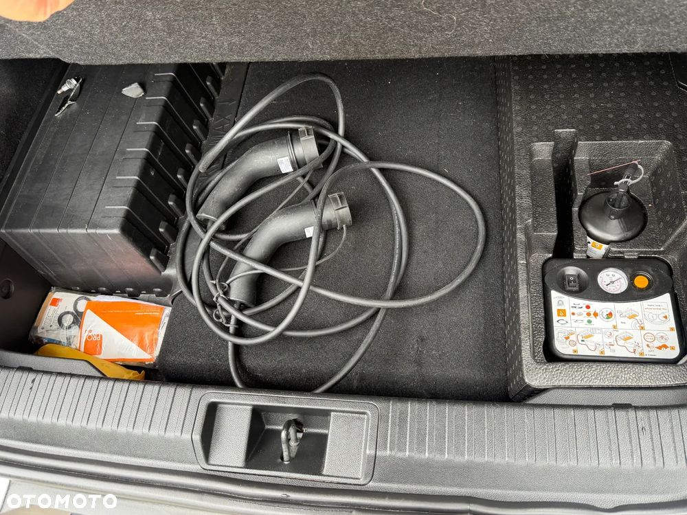 Renault Captur E-TECH 160 INTENS - 20