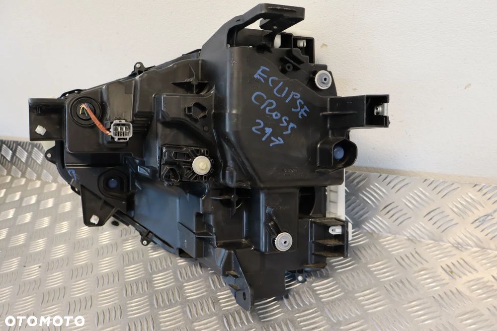 LAMPA PRZEDNIA PRZÓD PRAWA MITSUBISHI ECLIPSE CROSS LIFT FULL LED 2020- - 22