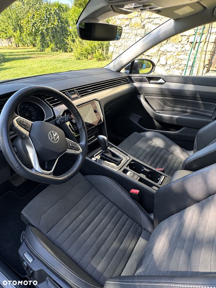 Volkswagen Passat - 5