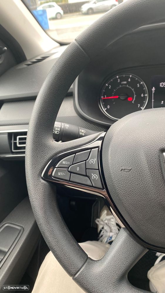 Dacia Sandero 1.0 SCe Essential - 27