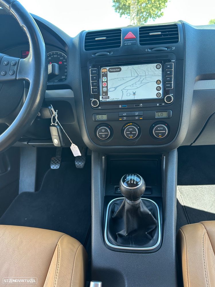 VW Jetta 1.4 TSI Sportline - 11