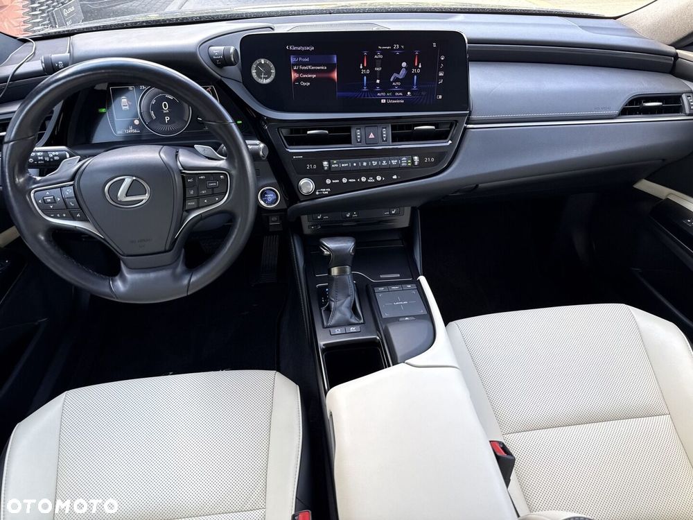 Lexus ES 300h Business Edition - 12