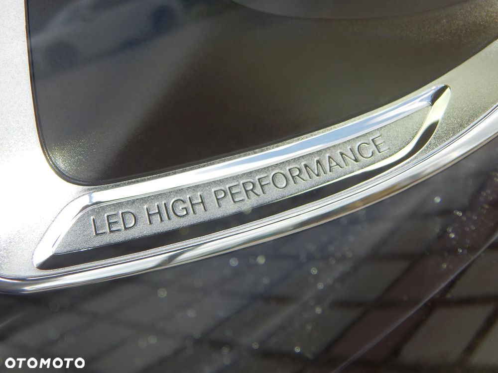 Mercedes-Benz GLC - 30