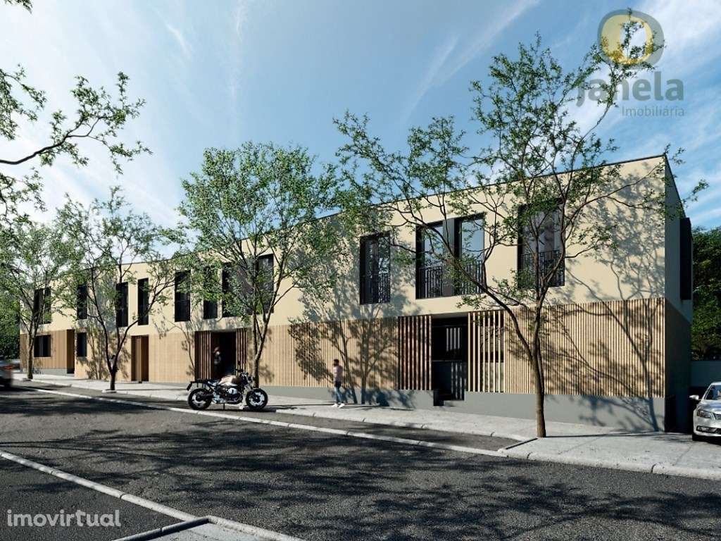 Extraordinária MORADIA NOVA e MODERNA - Boas áreas e Vistas Jardim - Grande imagem: 2/10