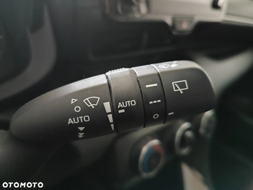 Toyota Yaris 1.5 Comfort - 18