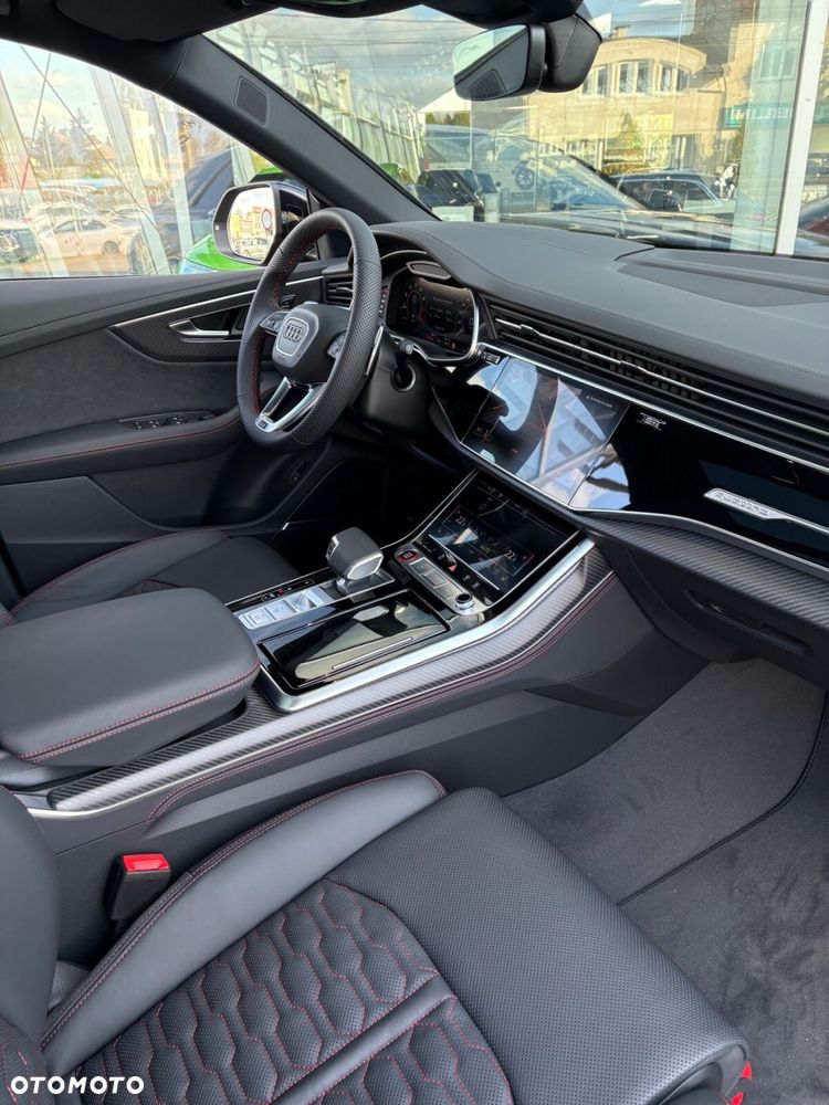 Audi RS Q8 - 25