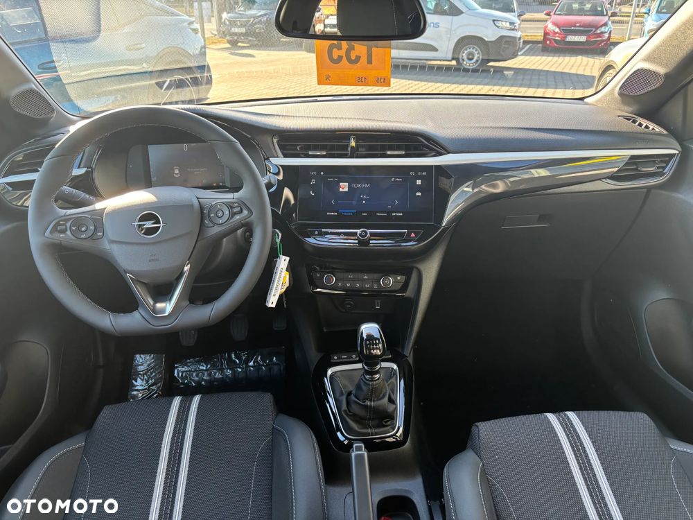 Opel Corsa 1.2 T GS S&S - 9