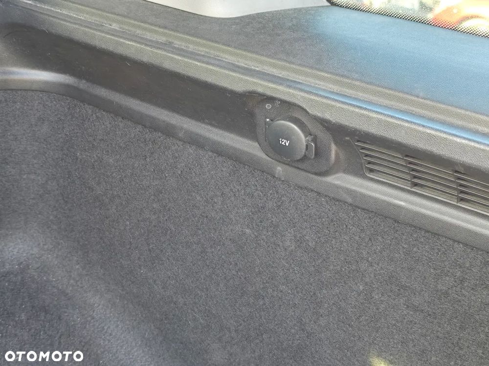 Kia Ceed 1.6 CRDi Spirit - 17