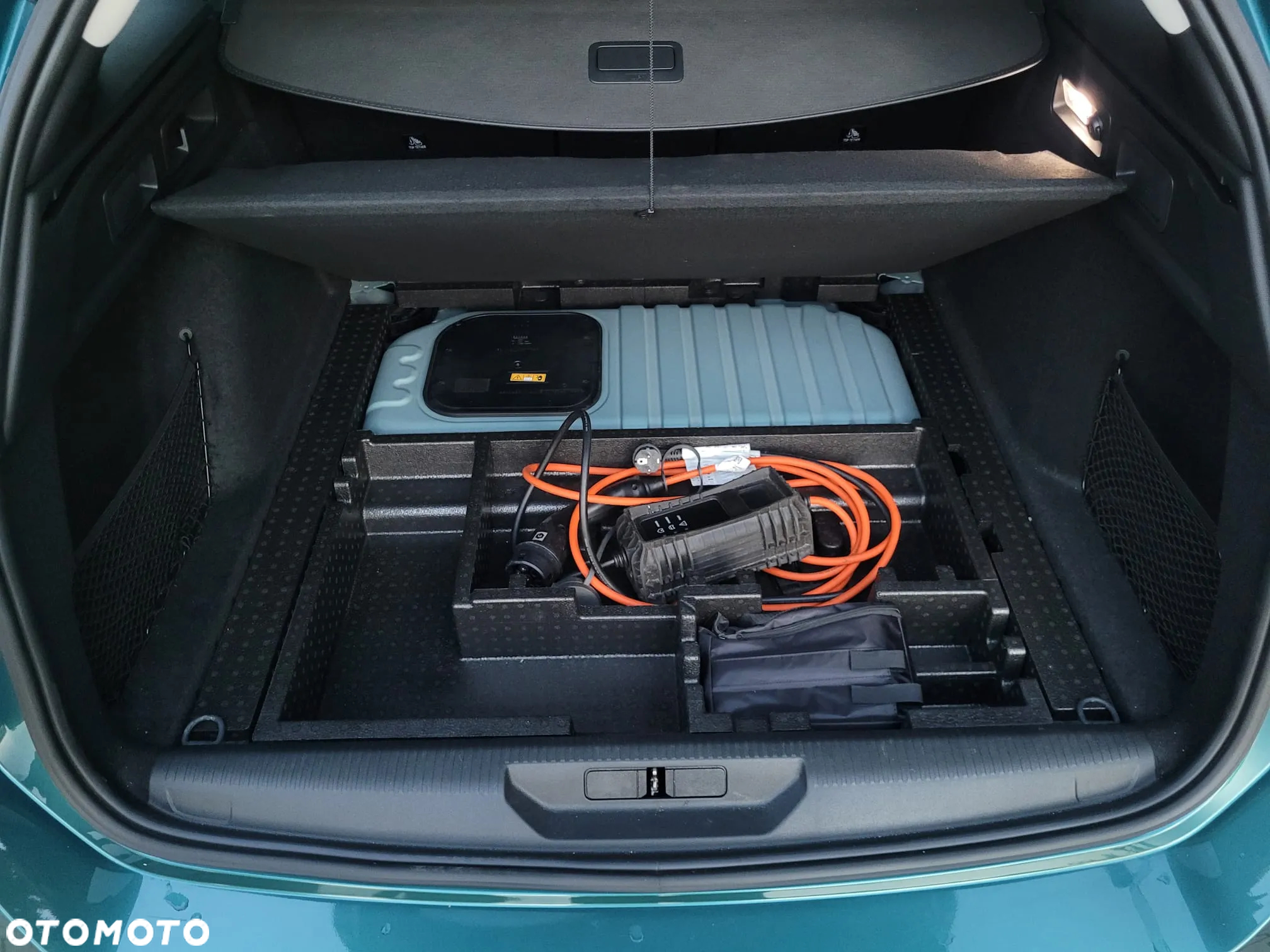 Peugeot 308 SW Plug-In Hybrid 225 e-EAT8 GT - 30