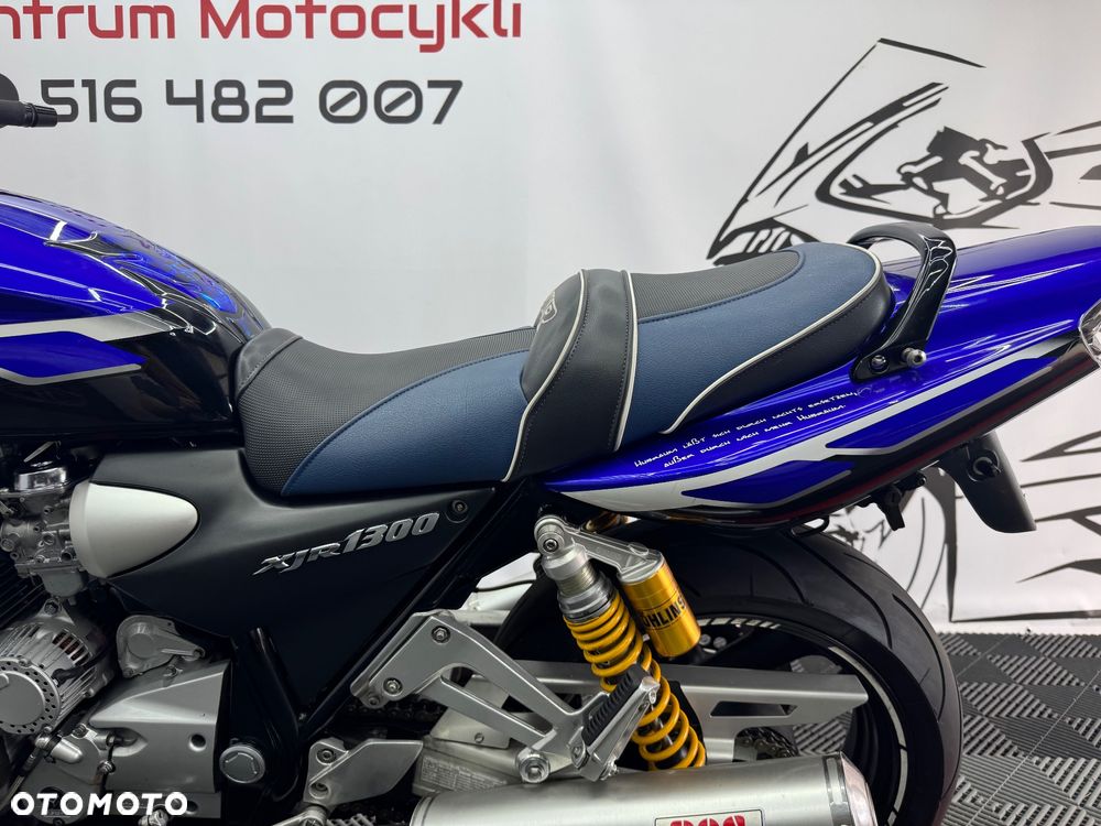 Yamaha XJR - 13