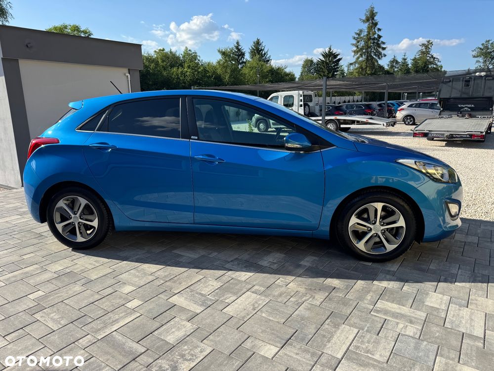 Hyundai i30 1.4 GO Plus - 16