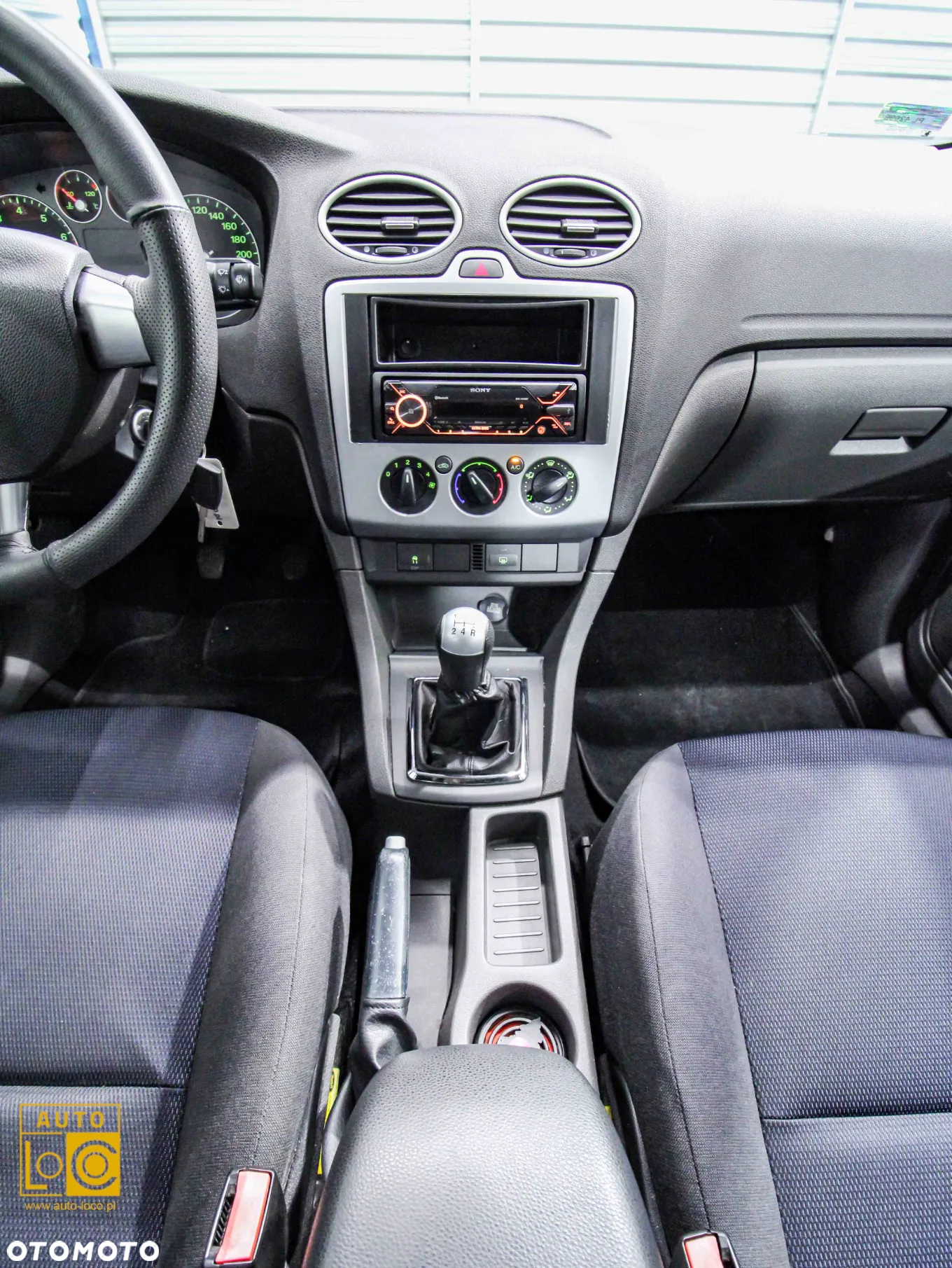 Ford Focus 1.6 Trend - 14