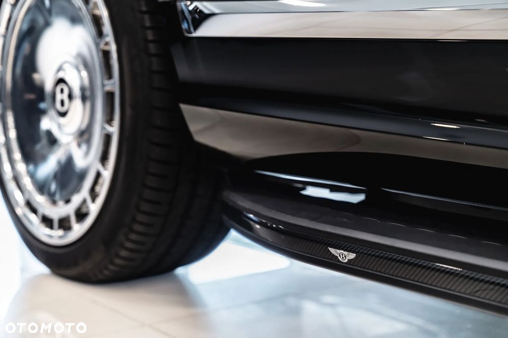 Bentley Bentayga W12 Mulliner - 15