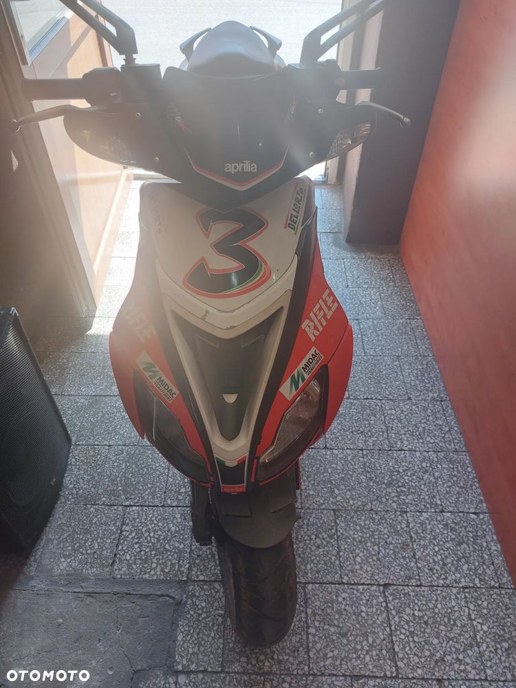 Aprilia SR - 1