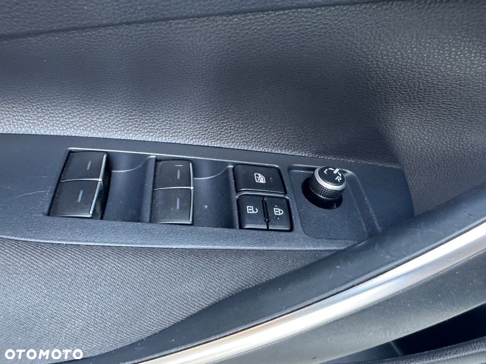 Toyota Corolla 1.8 Hybrid Comfort - 16