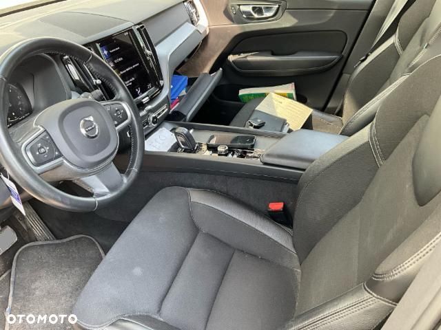 Volvo XC 60 B4 D AWD Geartronic Momentum - 10