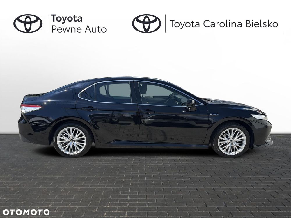 Toyota Camry 2.5 Hybrid Executive CVT - 24