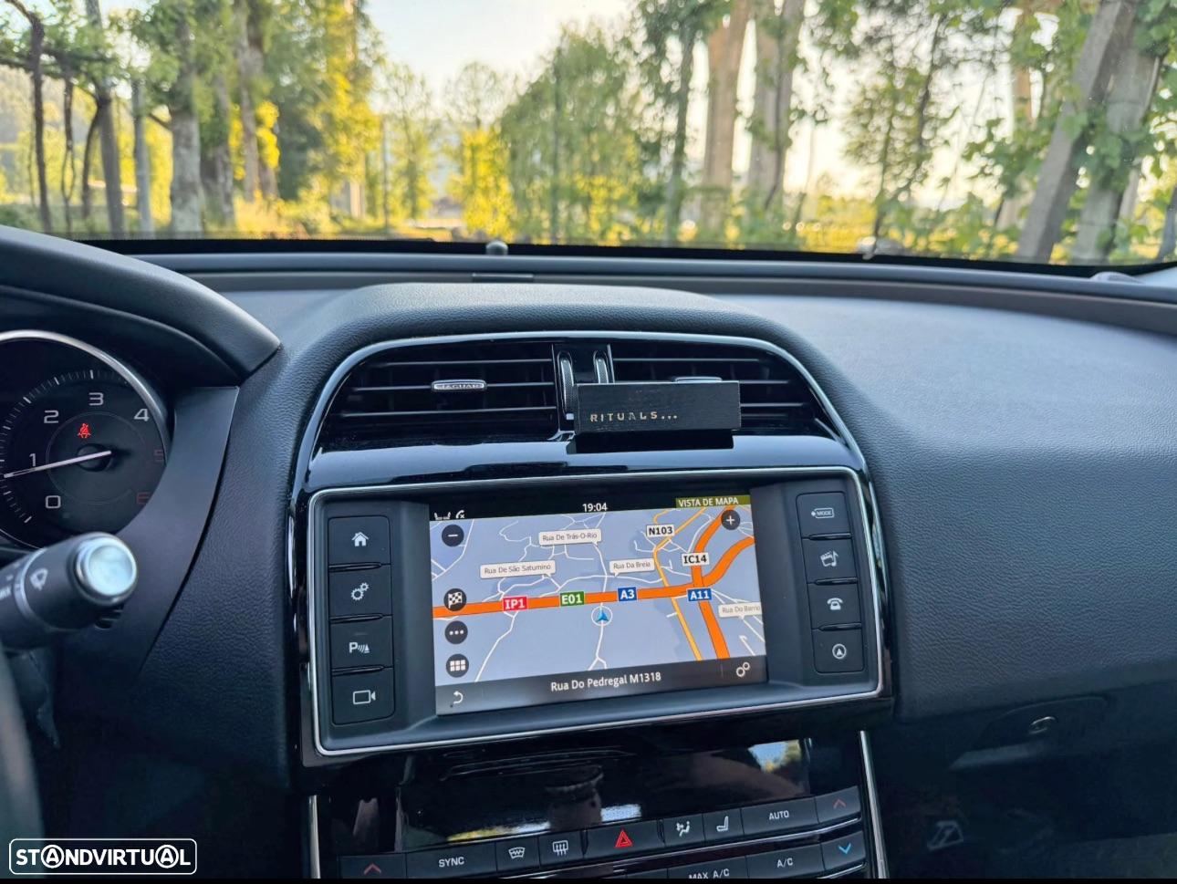 Jaguar XE 2.0 D Prestige Aut. - 14