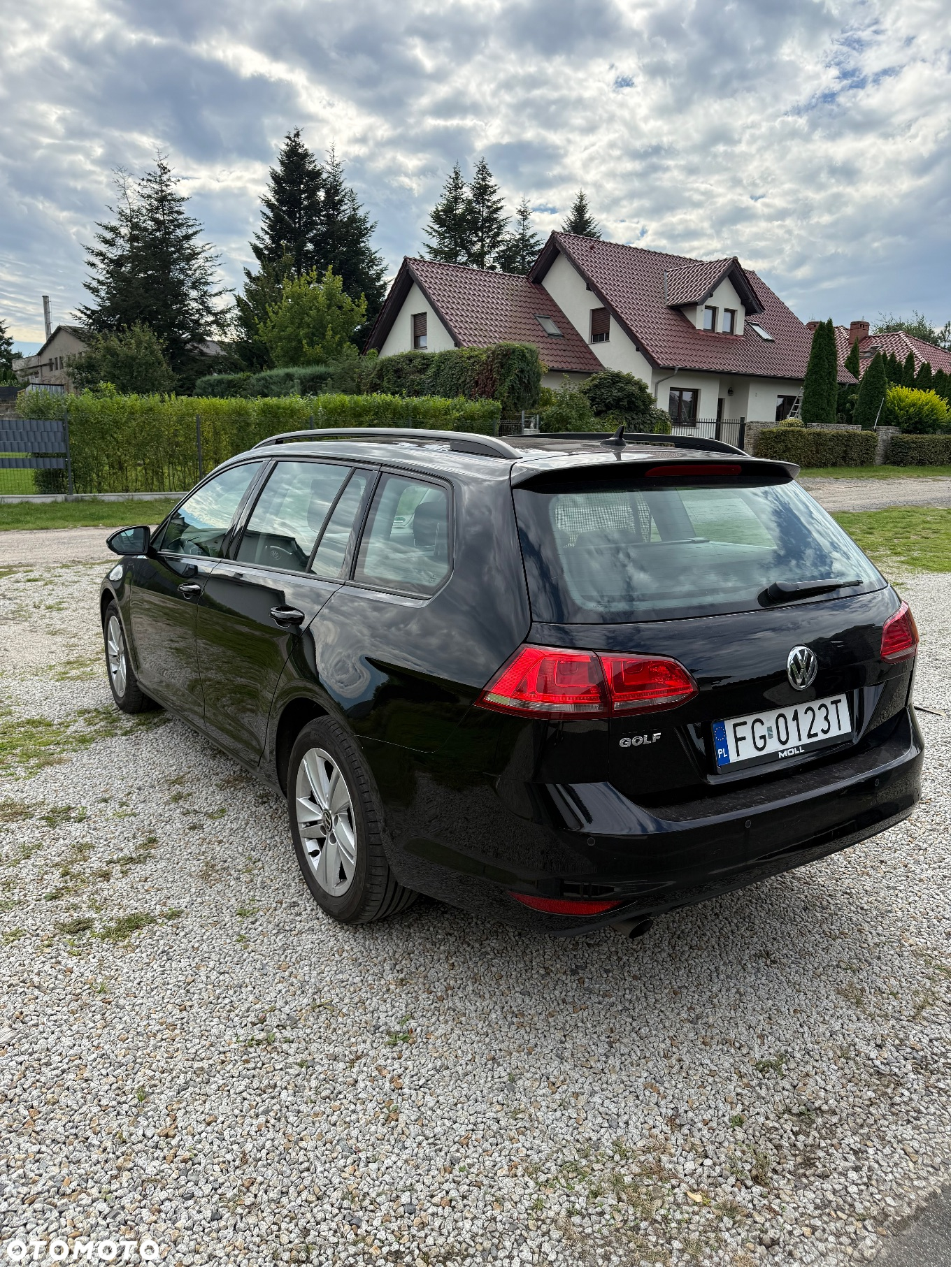 Volkswagen Golf - 6