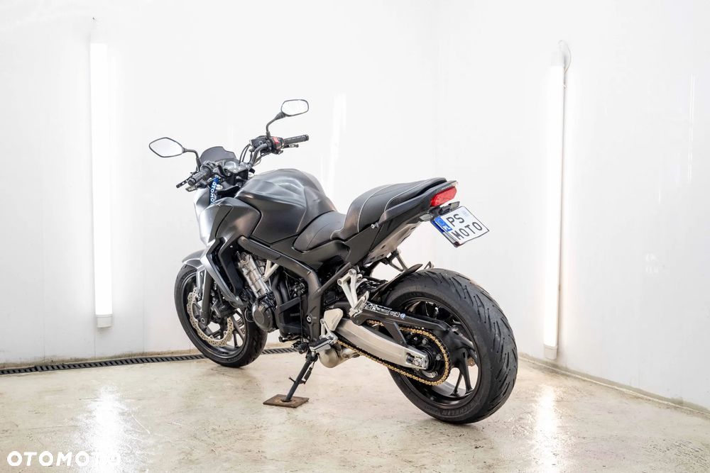 Honda CB - 8