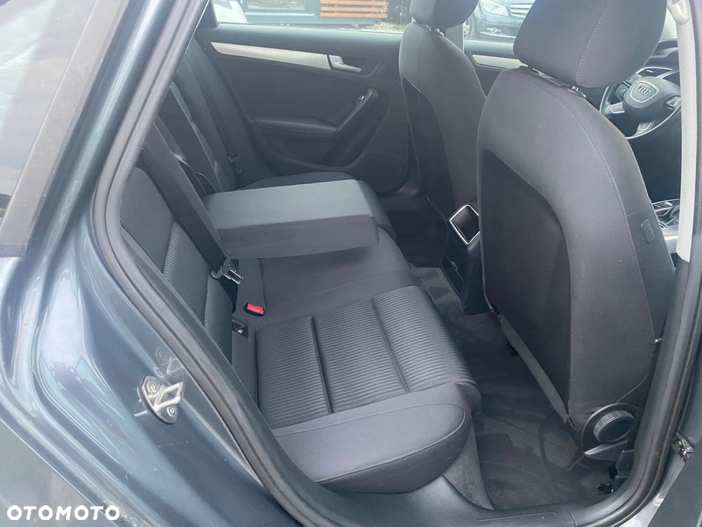 Audi A4 Limousine 2.0 TDI DPF Attraction - 30