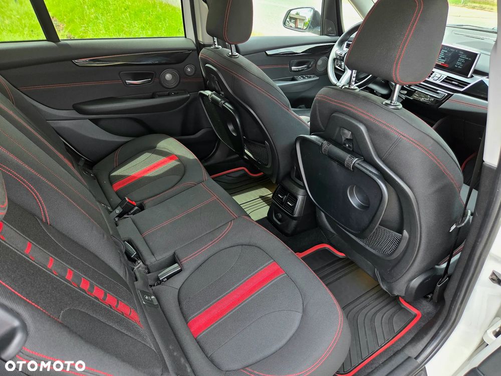 BMW Seria 2 218d Sport-Aut Sport Line - 17