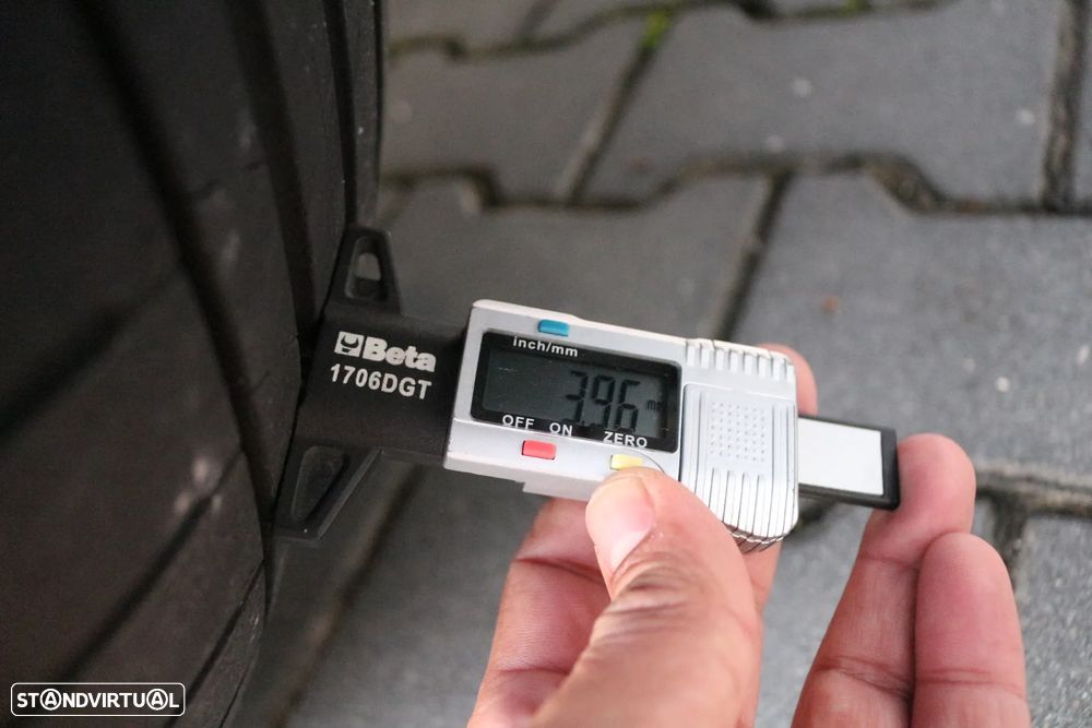 Mercedes-Benz A 250 Limousine e AMG Line - 43