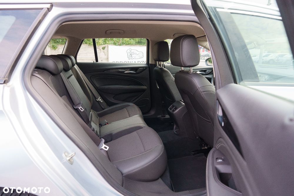 Opel Insignia 1.5 T Innovation S&S - 30