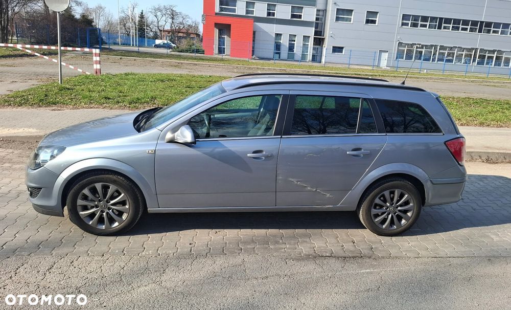 Opel Astra 1.6 Edition 111 Jahre - 2