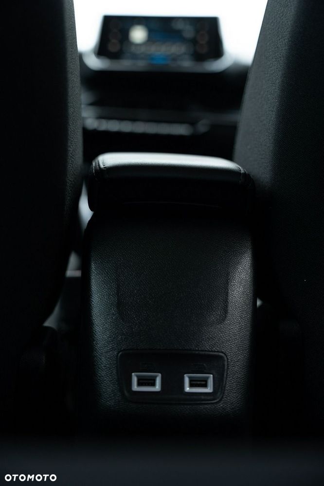 Peugeot 2008 - 30