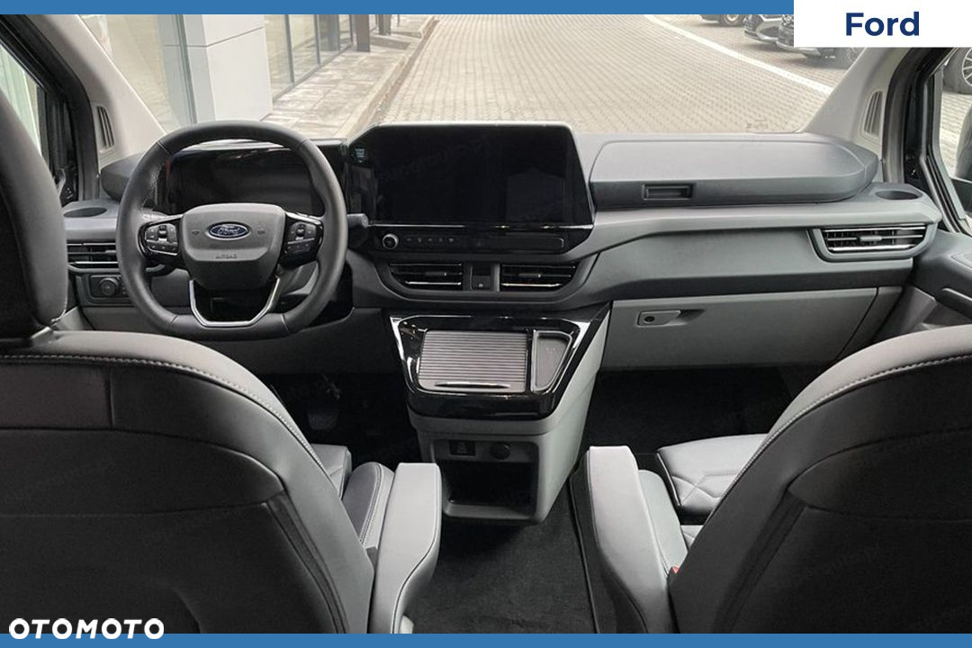 Ford Tourneo Custom - 7