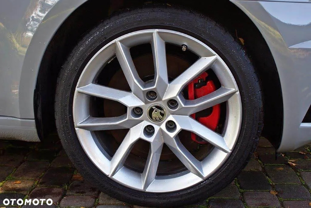 Skoda Octavia 2.0 TSI RS 230 - 12