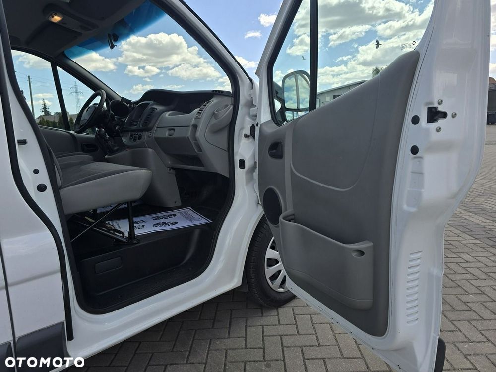 Opel Vivaro - 16