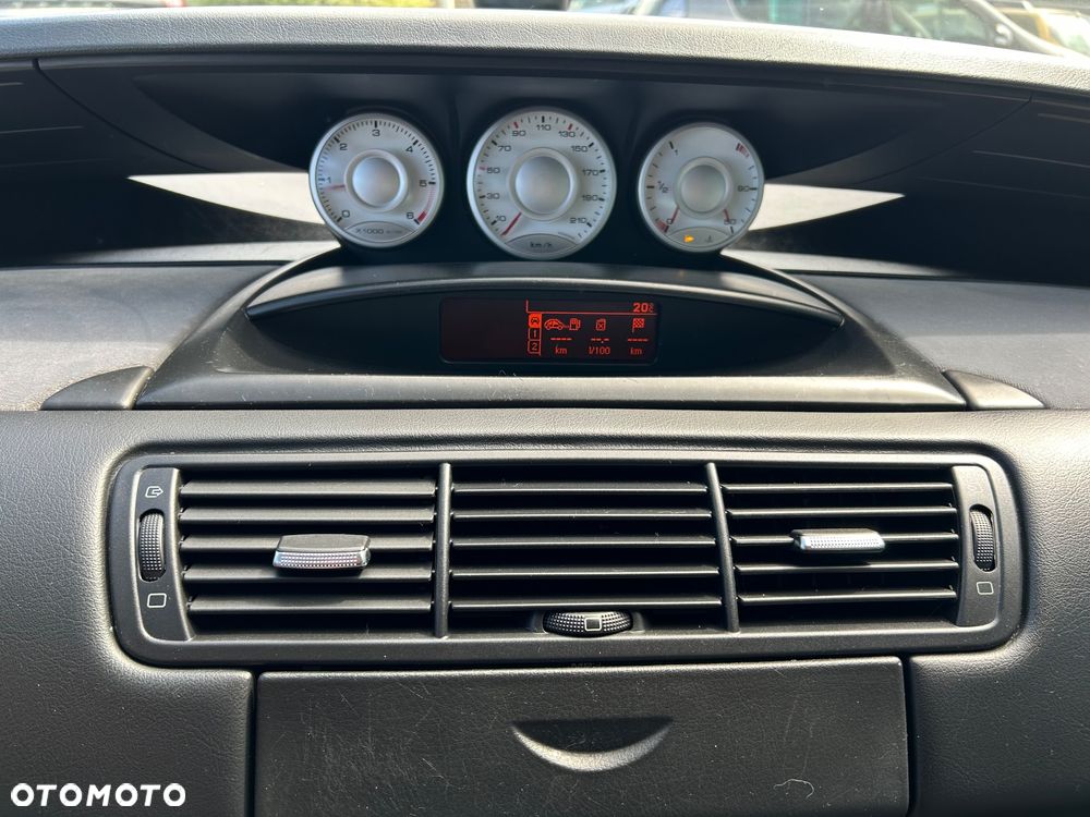 Citroën C8 2.0 HDi SX - 32