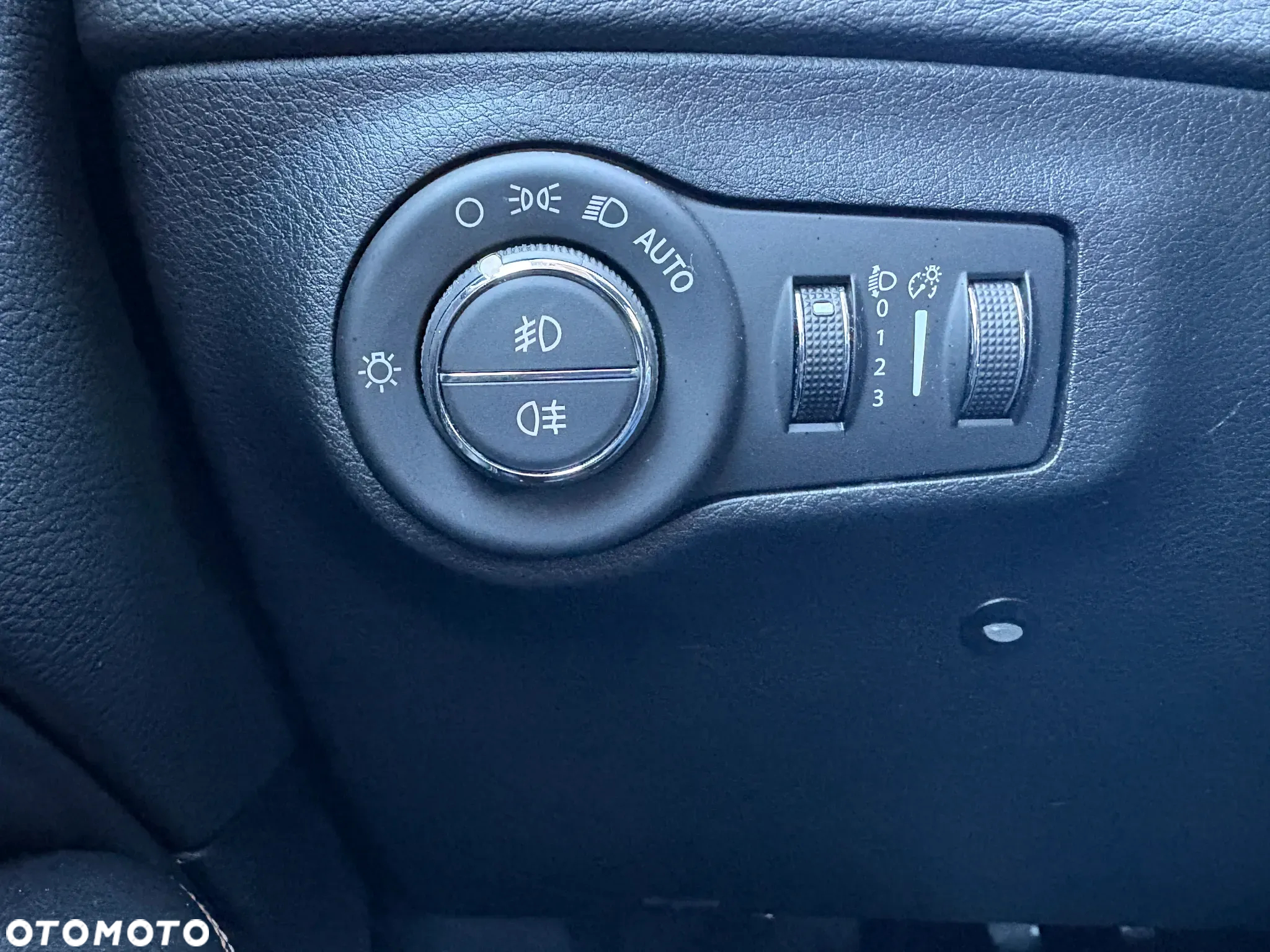 Jeep Compass 1.4 TMair Longitude FWD S&S - 24