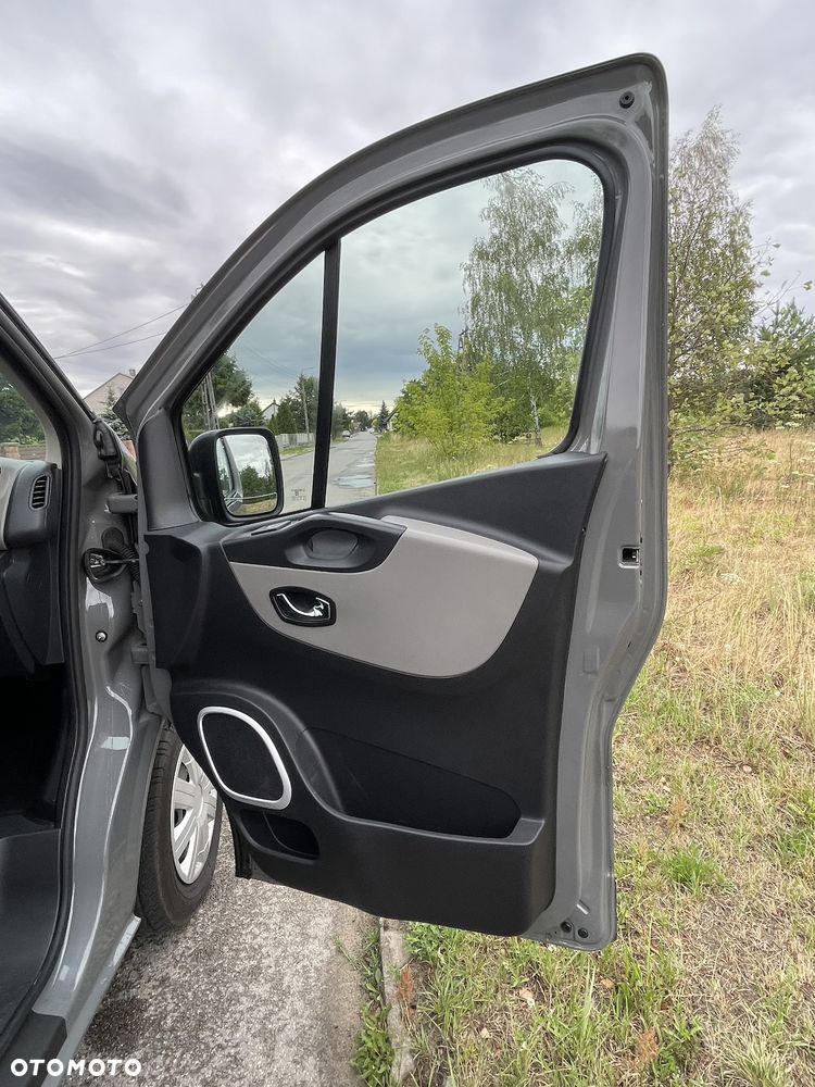 Renault Trafic - 24
