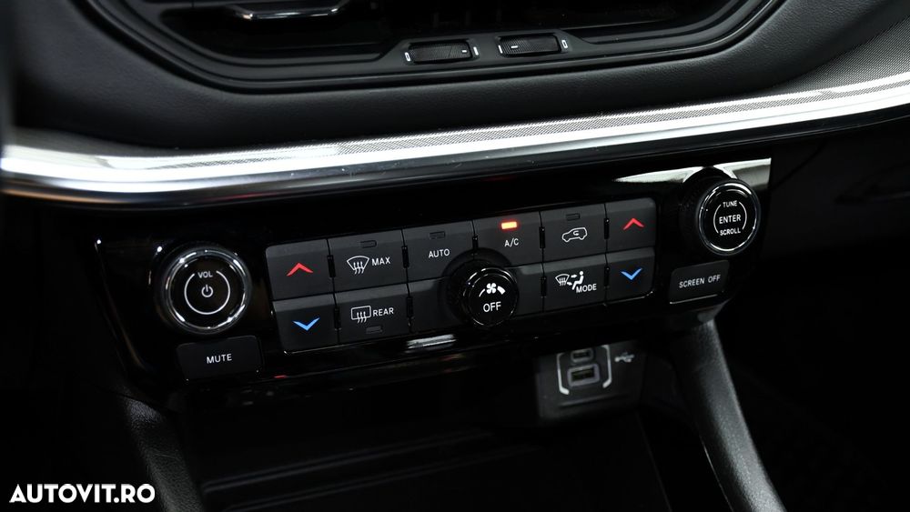 Jeep Compass 1.3 T-GDI 4xe PLUG-IN HYBRID Automatik S - 16