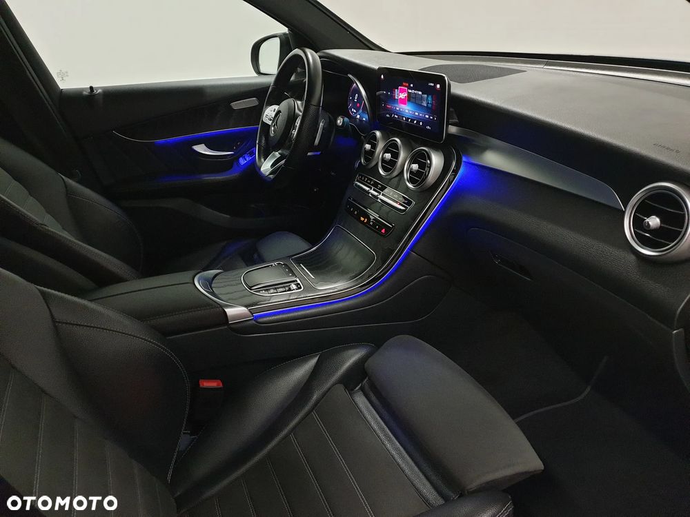 Mercedes-Benz GLC 300 de 4Matic 9G-TRONIC AMG Line Plus - 27