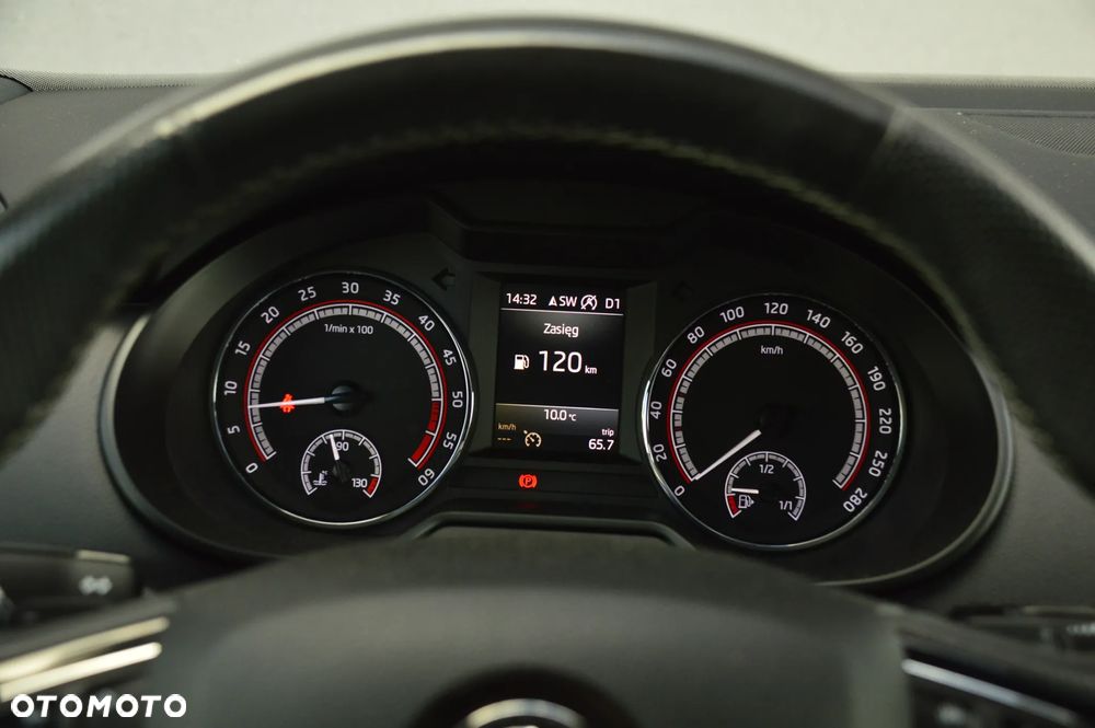 Skoda Octavia 2.0 TDI (Green tec) 4x4 DSG RS - 30