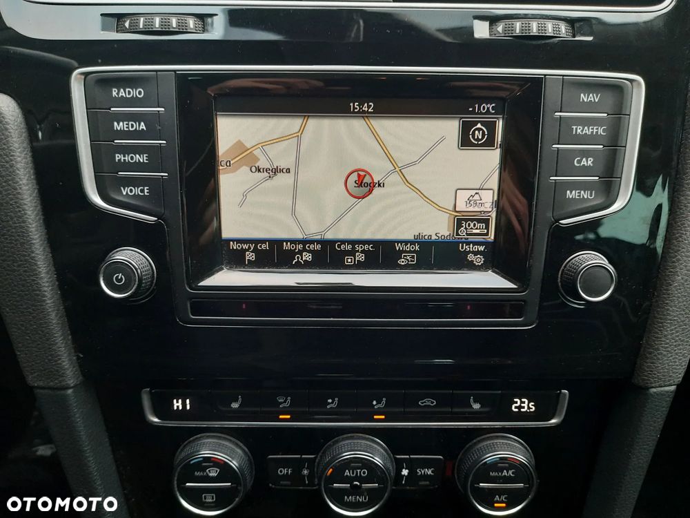 Volkswagen Golf 1.6 BlueTDI Cup - 17