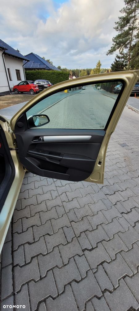 Opel Astra II 1.4 Comfort / Cool - 21