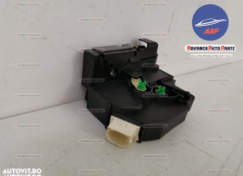 Broasca dreapta fata  originala in stare buna Mini  Cooper  R56 [facel - 3