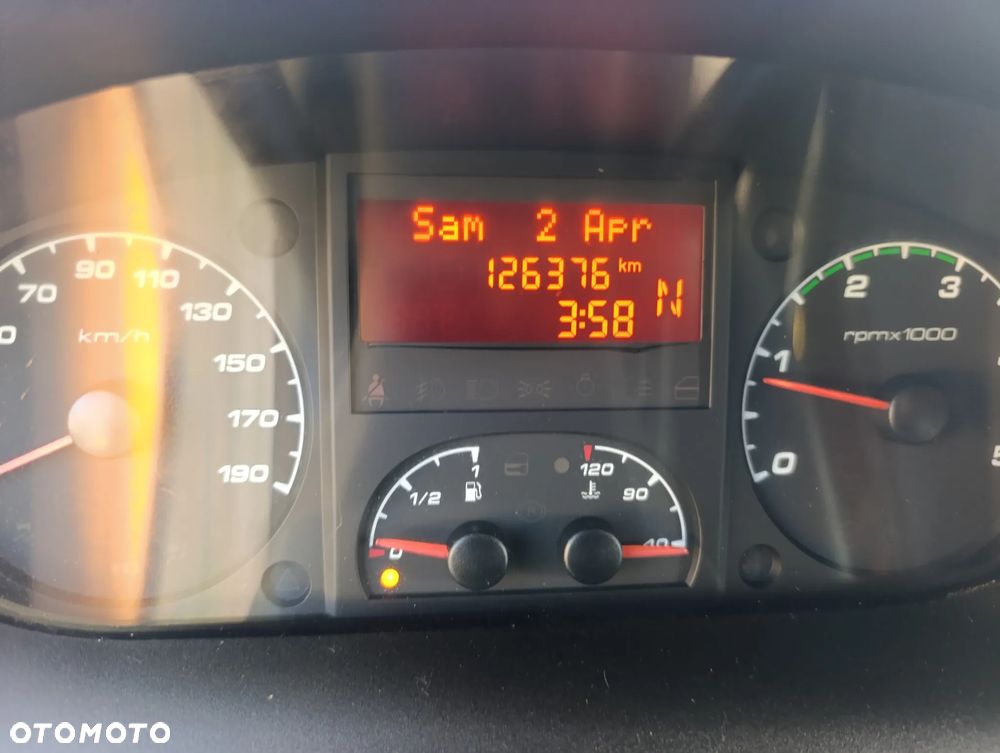 Iveco Daily kontener sklep - 8